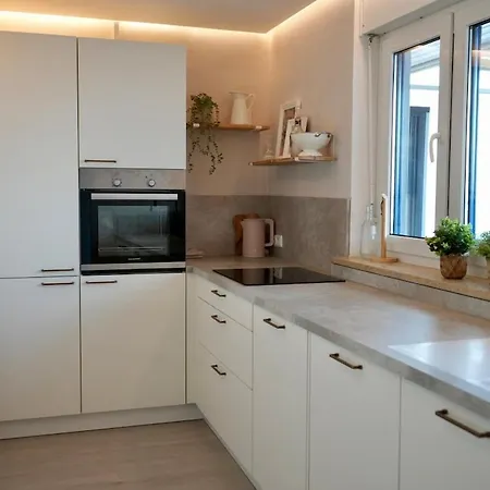 Stylish Forest View - *