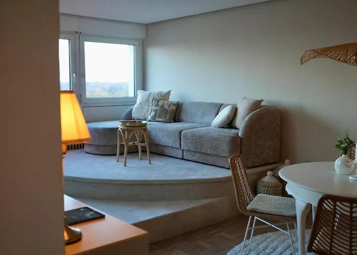 Stylish Forest View - *